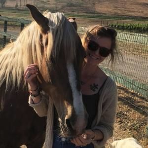 Meet your Posher, Kayde